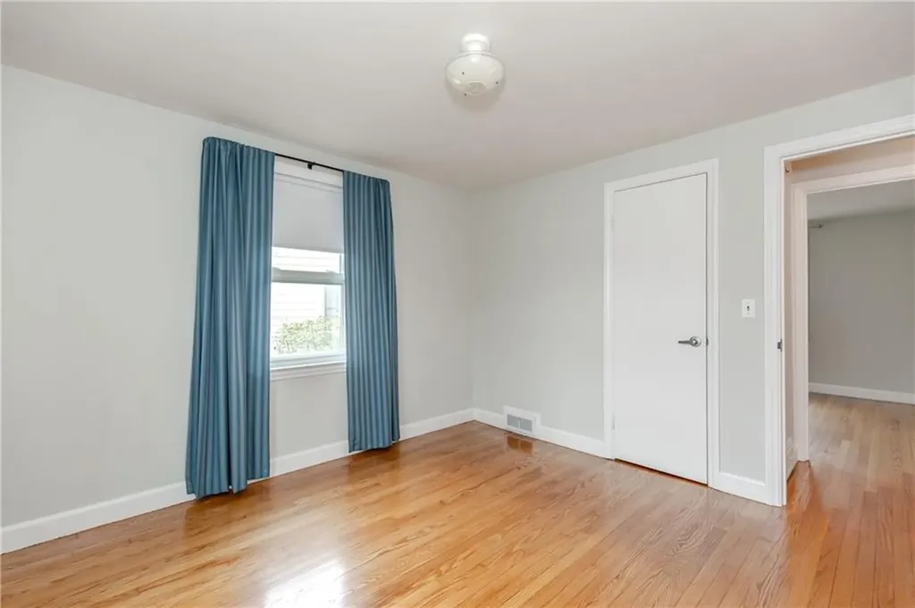 189 Poplar Drive Cranston RI 02920