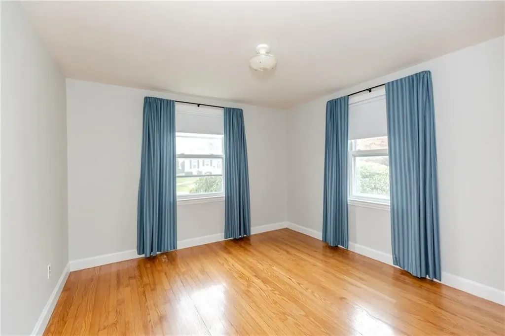 189 Poplar Drive Cranston RI 02920