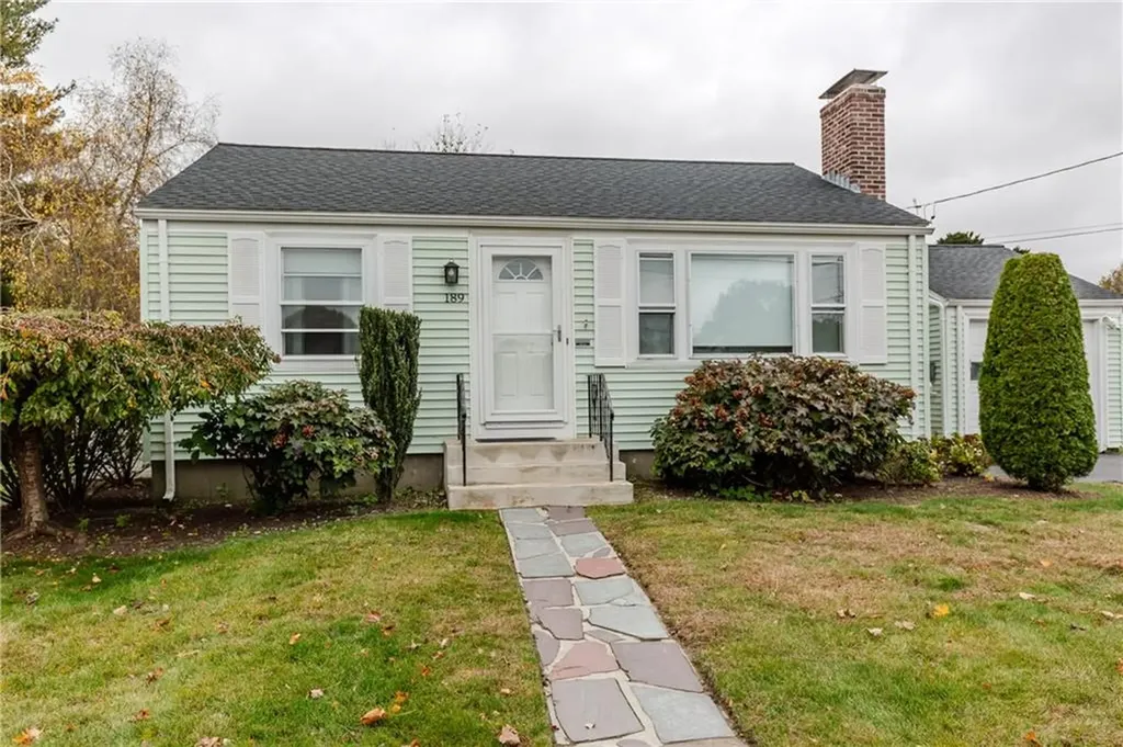 189 Poplar Drive Cranston RI 02920