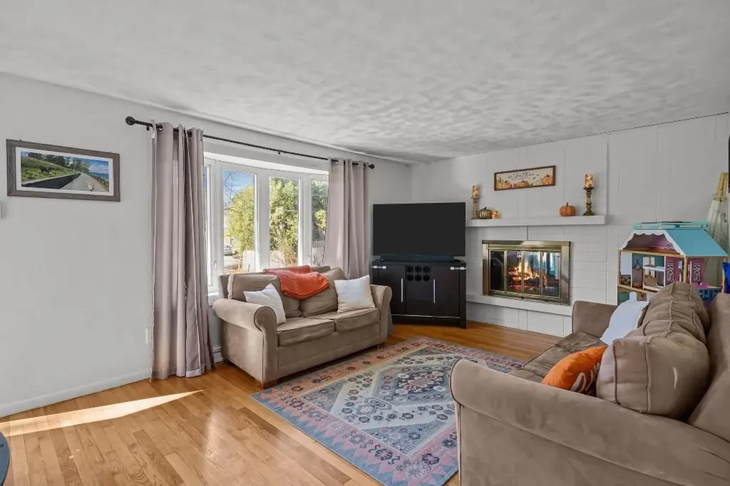 50 Circledale Drive Cumberland RI 02864