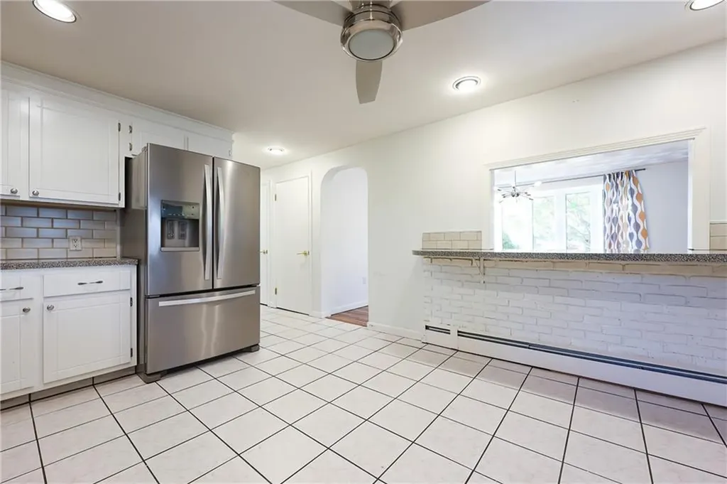 3 Grant Street Warwick RI 02886