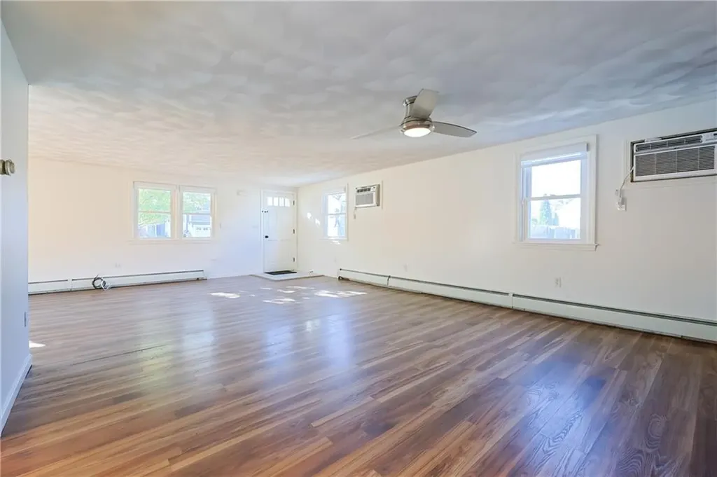 3 Grant Street Warwick RI 02886