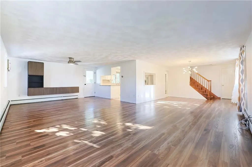 3 Grant Street Warwick RI 02886