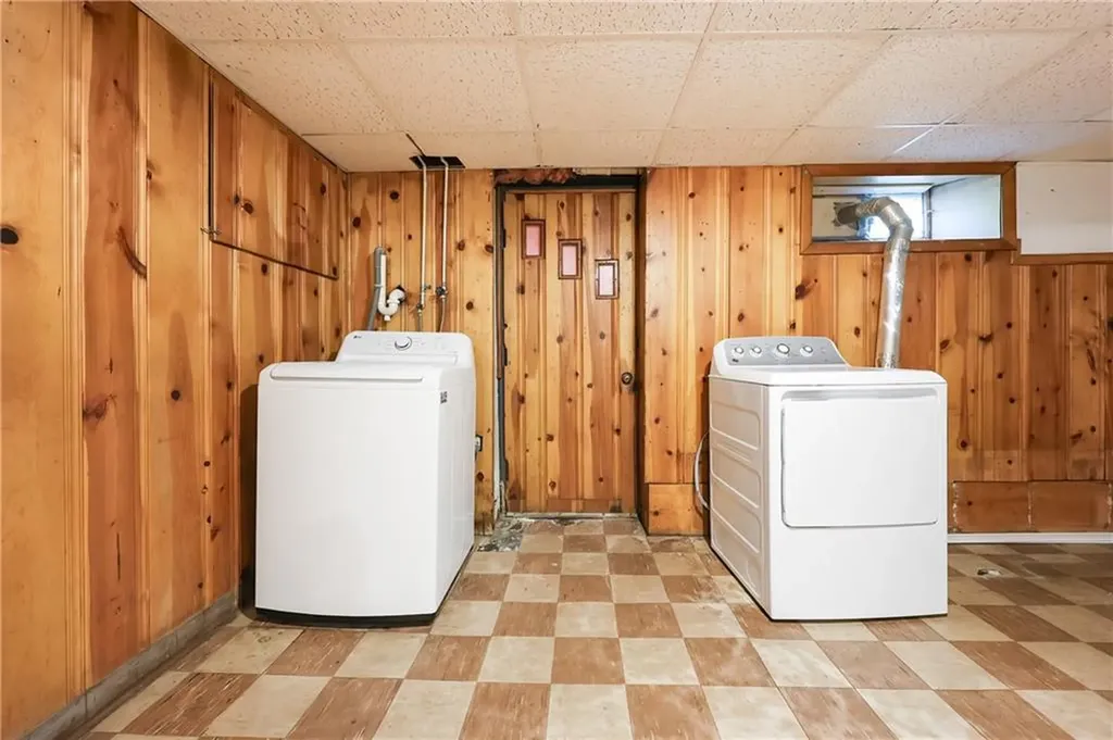 3 Grant Street Warwick RI 02886