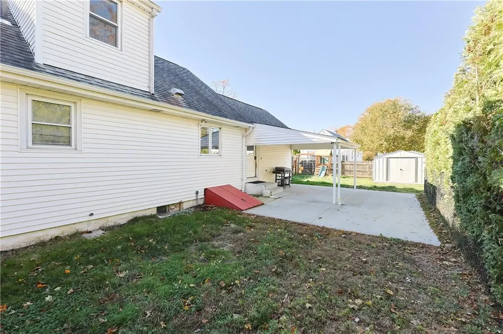 3 Grant Street Warwick RI 02886