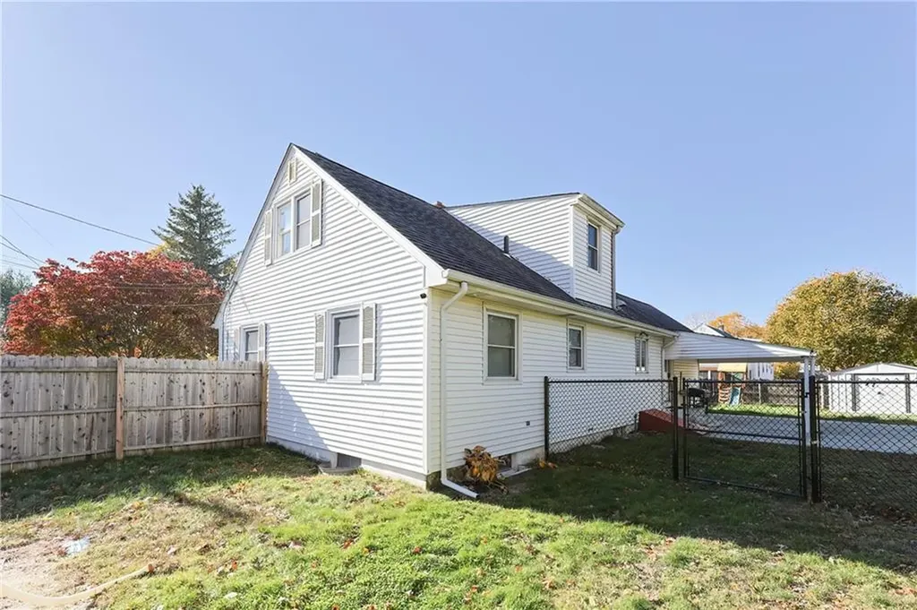 3 Grant Street Warwick RI 02886