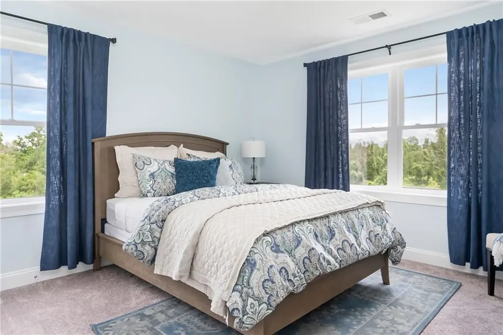 8 Ashton Court Cranston RI 02921