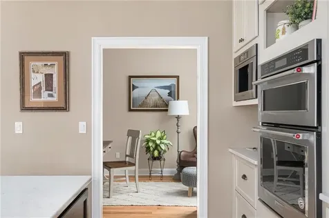 8 Ashton Court Cranston RI 02921