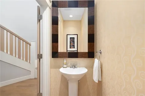 46 Carnegie Heights Drive Portsmouth RI 02871