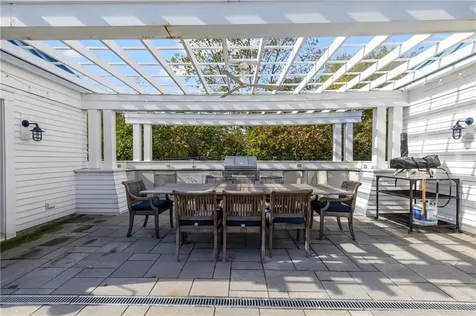 46 Carnegie Heights Drive Portsmouth RI 02871