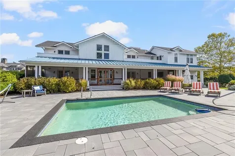 46 Carnegie Heights Drive Portsmouth RI 02871