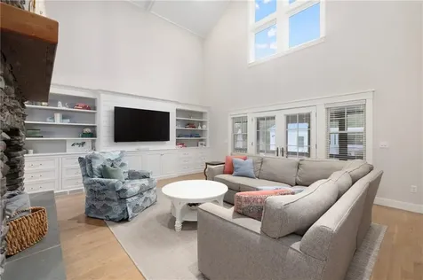 46 Carnegie Heights Drive Portsmouth RI 02871