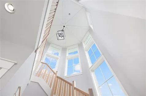 46 Carnegie Heights Drive Portsmouth RI 02871