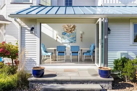 46 Carnegie Heights Drive Portsmouth RI 02871