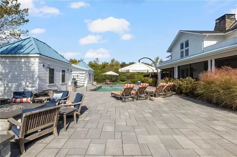 46 Carnegie Heights Drive Portsmouth RI 02871