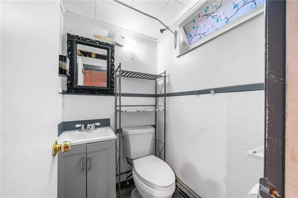 11 Lyman Avenue North Providence RI 02911