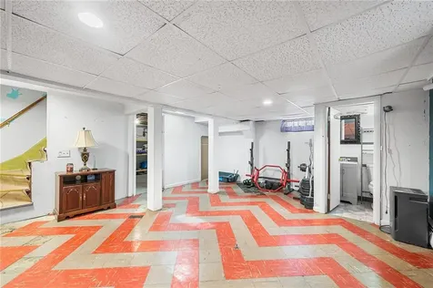 11 Lyman Avenue North Providence RI 02911