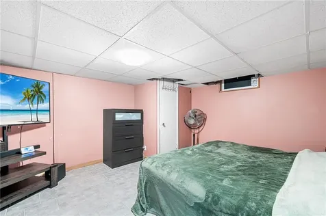 11 Lyman Avenue North Providence RI 02911