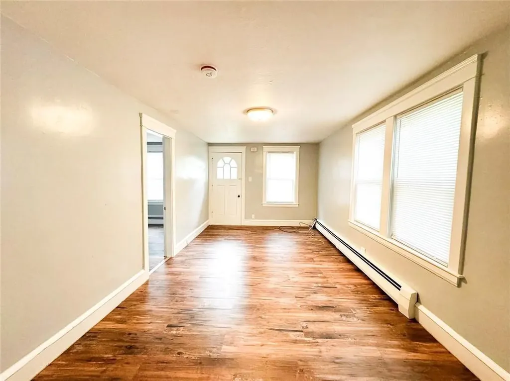 206 Reynolds Avenue Warwick RI 02889