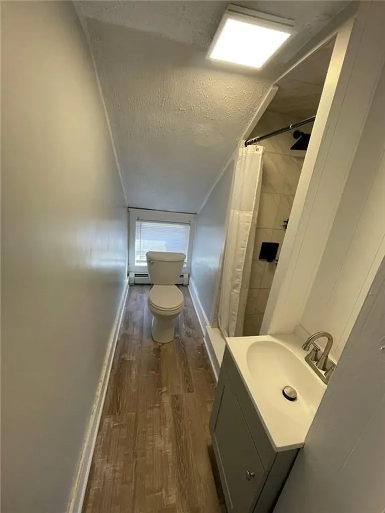 206 Reynolds Avenue Warwick RI 02889