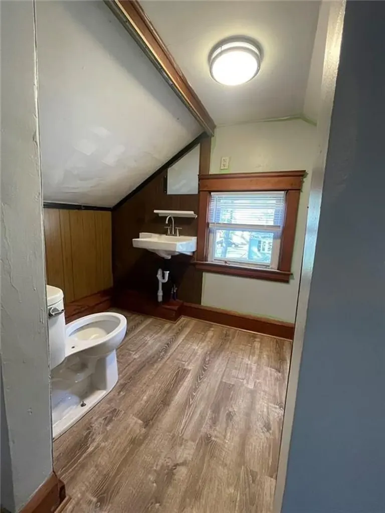 206 Reynolds Avenue Warwick RI 02889
