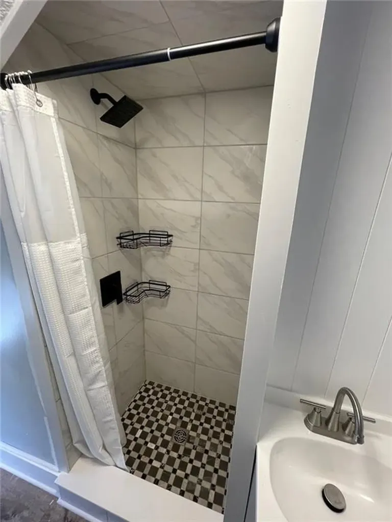 206 Reynolds Avenue Warwick RI 02889