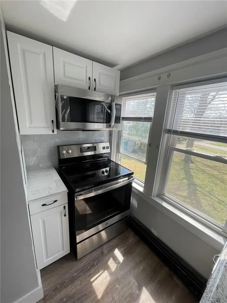 206 Reynolds Avenue Warwick RI 02889