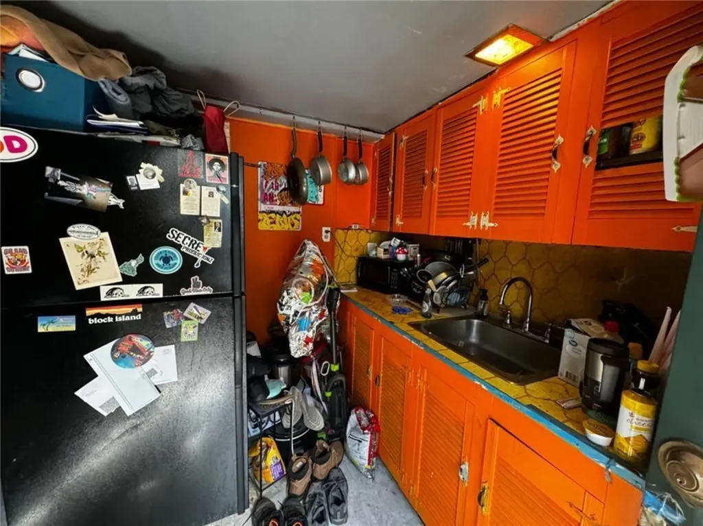 206 Reynolds Avenue Warwick RI 02889