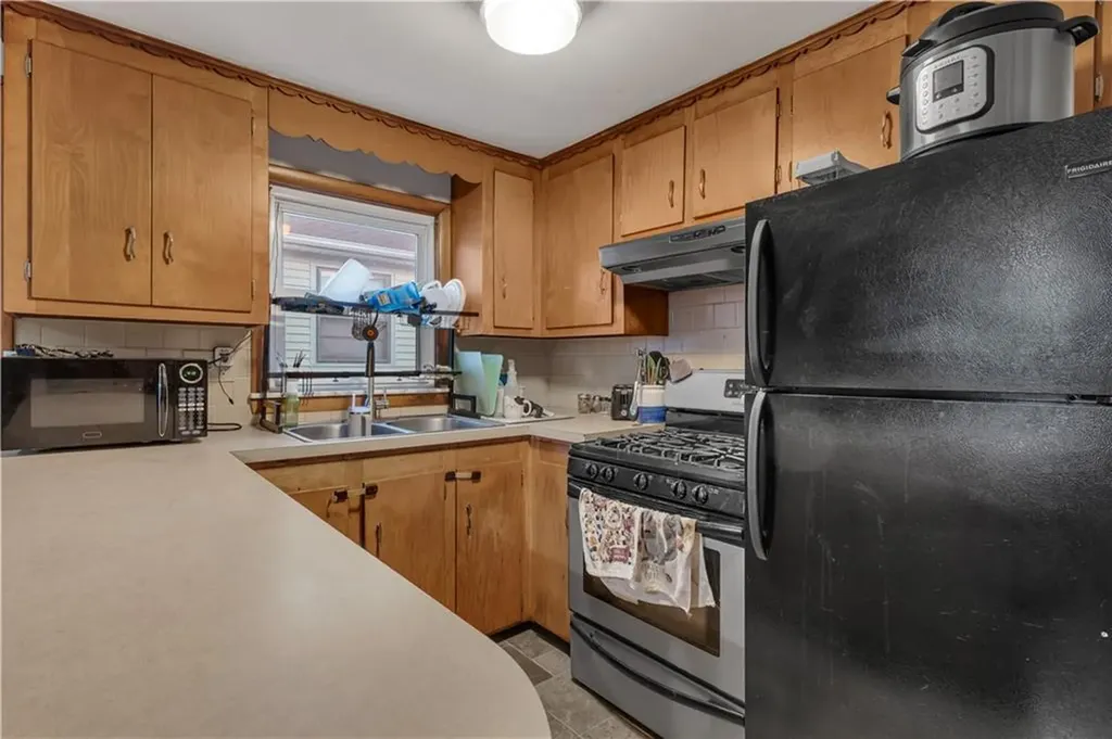 65 General Street Providence RI 02904