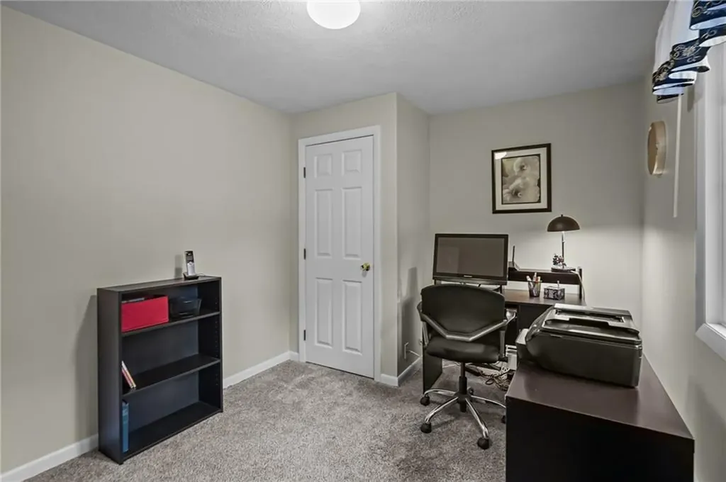 23 Maureen Drive Smithfield RI 02917