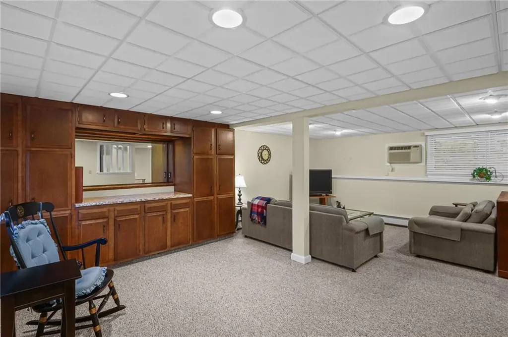 23 Maureen Drive Smithfield RI 02917