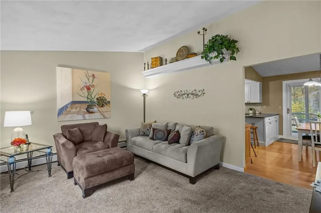 23 Maureen Drive Smithfield RI 02917