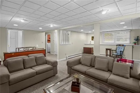 23 Maureen Drive Smithfield RI 02917