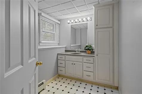 23 Maureen Drive Smithfield RI 02917