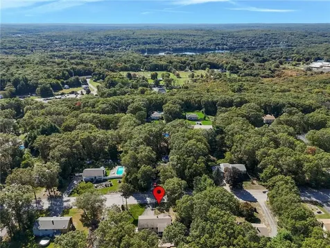 23 Maureen Drive Smithfield RI 02917