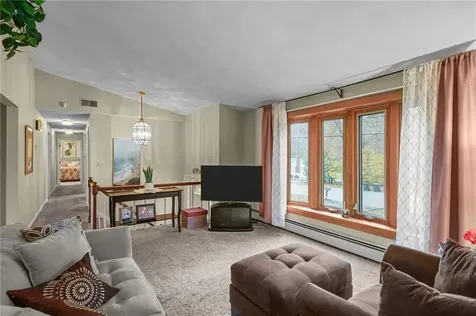 23 Maureen Drive Smithfield RI 02917