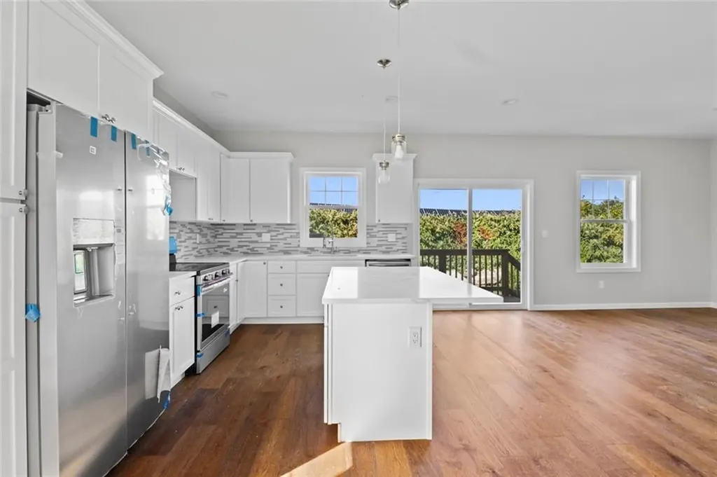 91 Ayda Rose Avenue West Warwick RI 02893