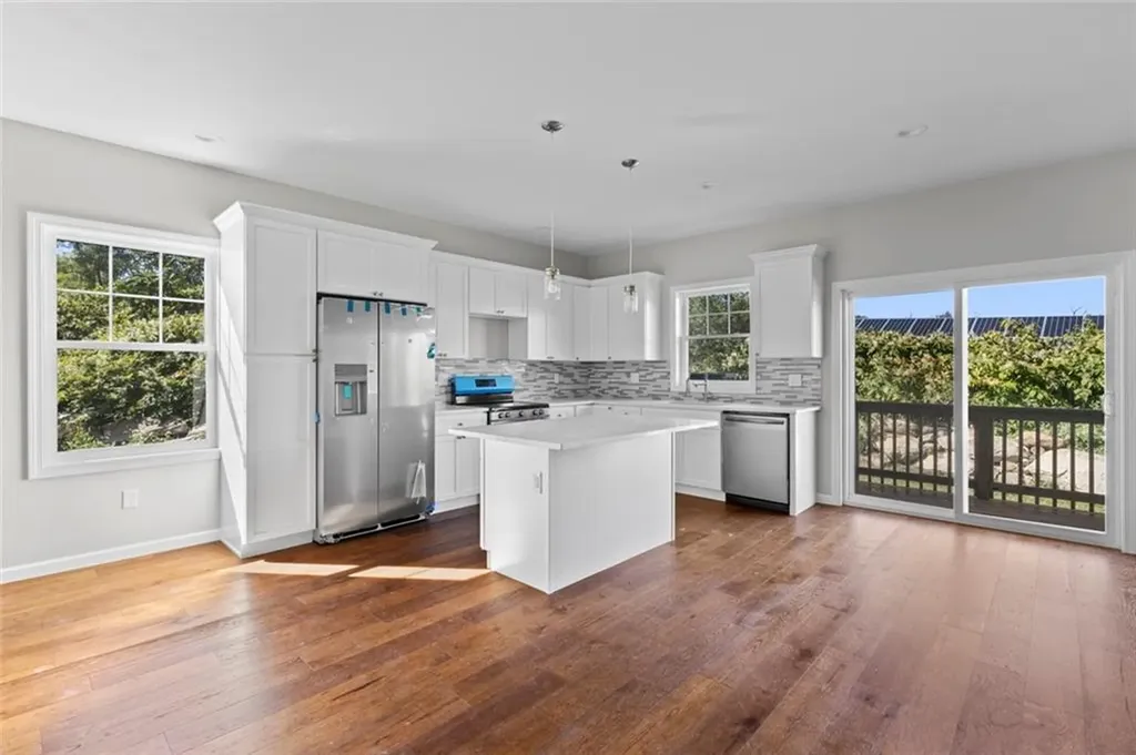 91 Ayda Rose Avenue West Warwick RI 02893