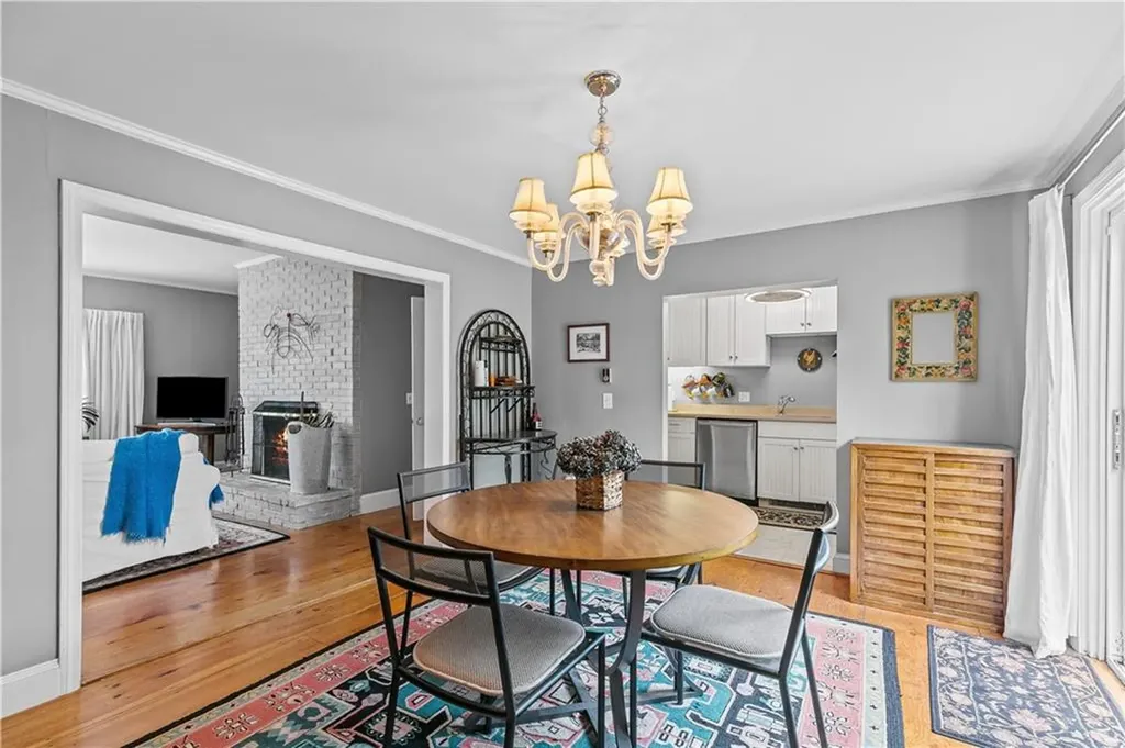 46 Chastellux Avenue Newport RI 02840
