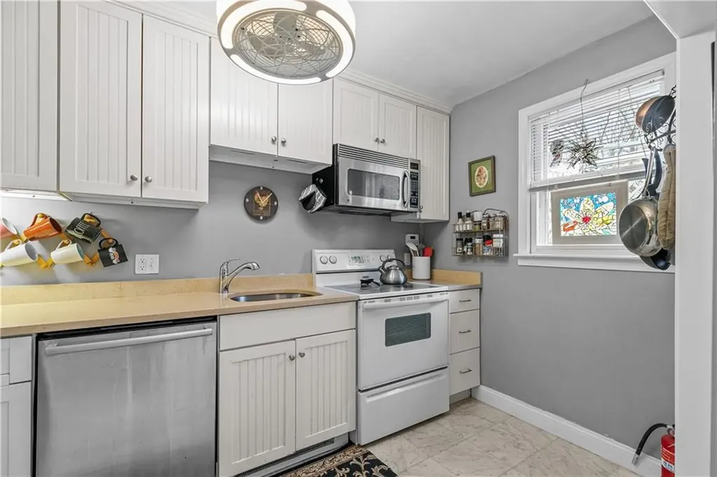 46 Chastellux Avenue Newport RI 02840