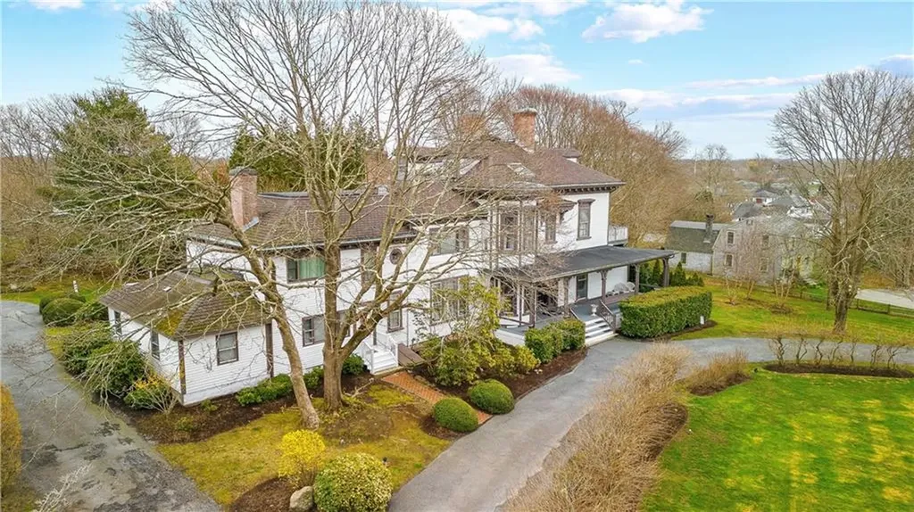 46 Chastellux Avenue Newport RI 02840
