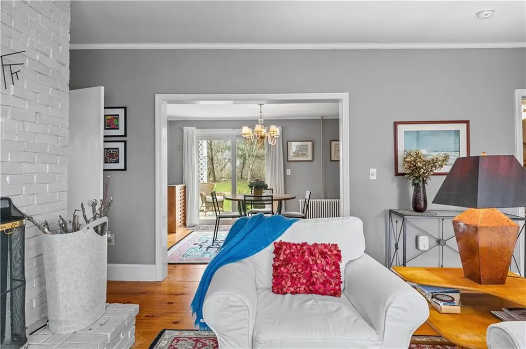 46 Chastellux Avenue Newport RI 02840