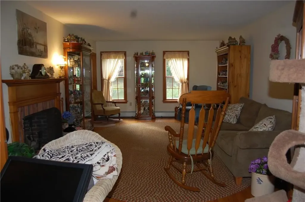 60 Trout Brook Lane Scituate RI 02857
