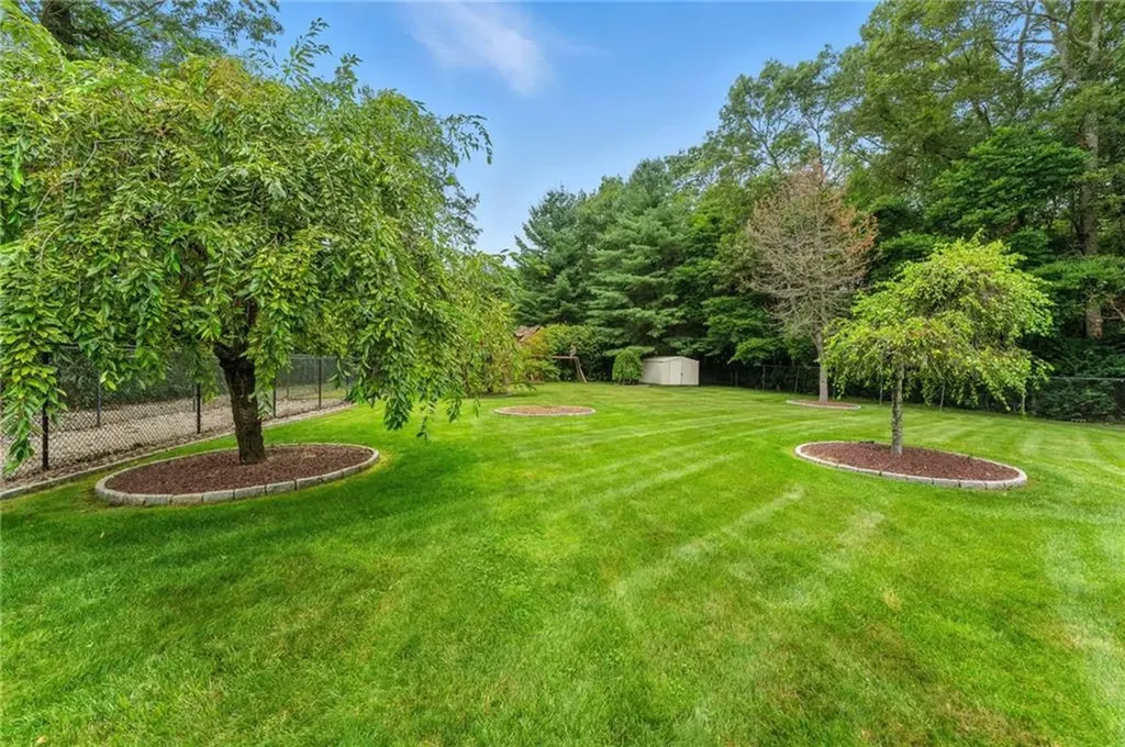 129 Valerie Court Cranston RI 02921