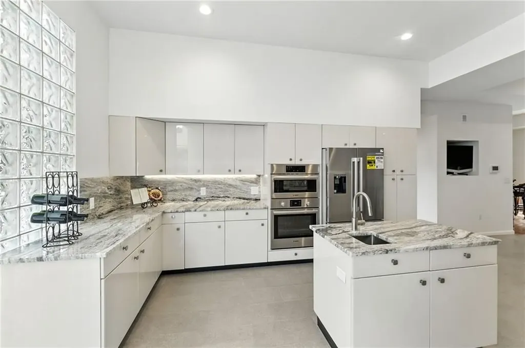 129 Valerie Court Cranston RI 02921