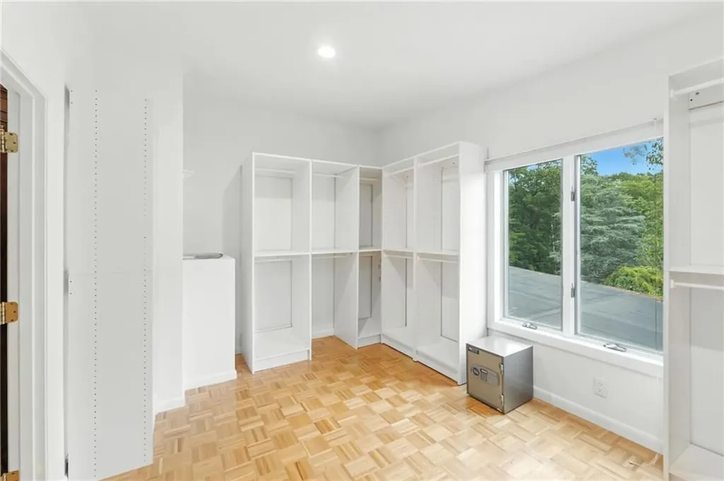 129 Valerie Court Cranston RI 02921