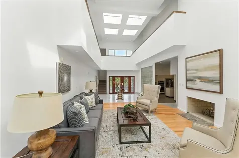 129 Valerie Court Cranston RI 02921