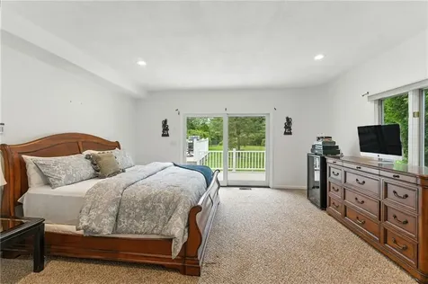 129 Valerie Court Cranston RI 02921