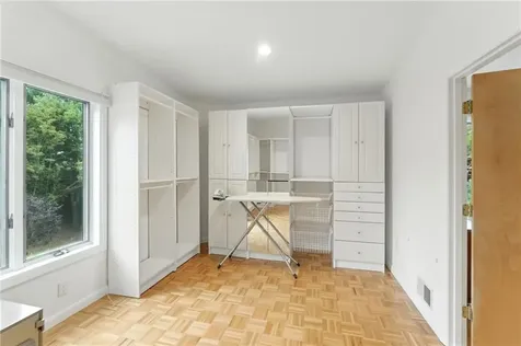 129 Valerie Court Cranston RI 02921