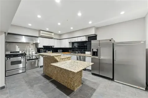 129 Valerie Court Cranston RI 02921